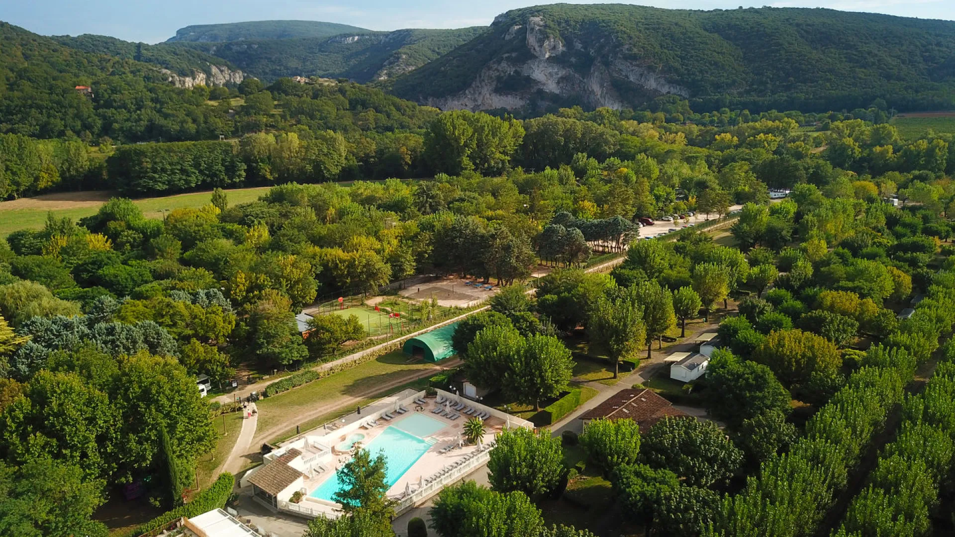 Vue Camping les Rives d'Arc